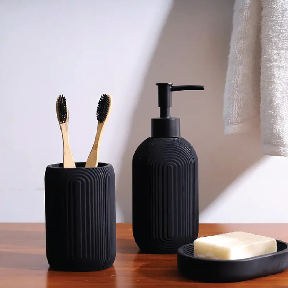 Brim 3-piece Bathroom Set – Black thumbnail 3
